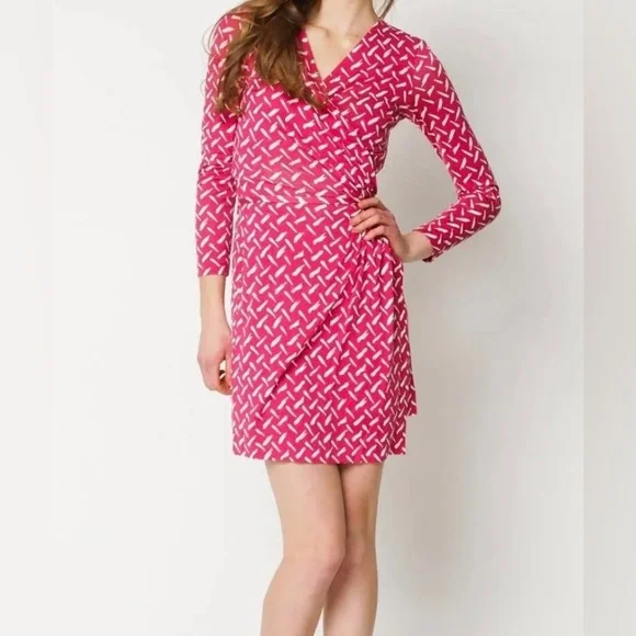 open lace back dress DIANE VON FURSTENBERG 2000S LADYBUG WRAP DRESS  PEZZI DI PERLA